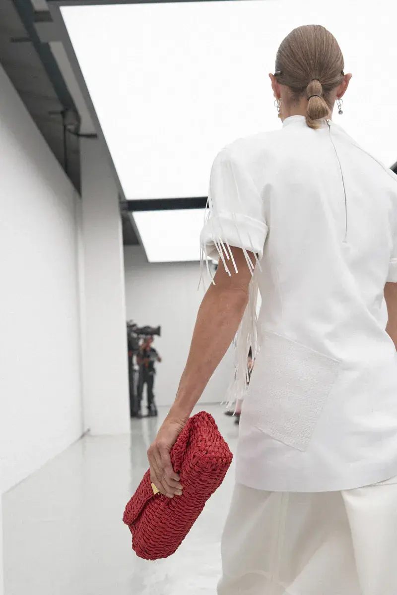 Сумки Bottega SS27 с полетно-посадочной полосы 35