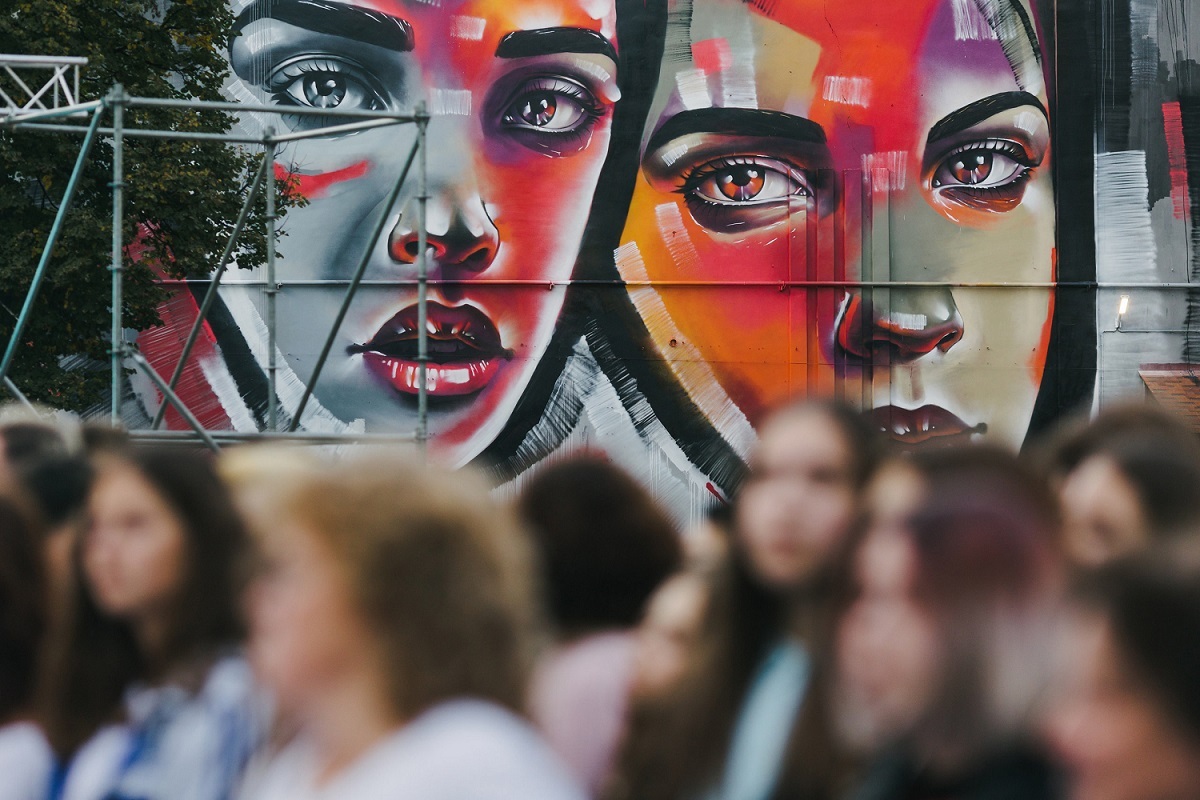 Стрит-арт Иванова: где искать необычные работы современных художников