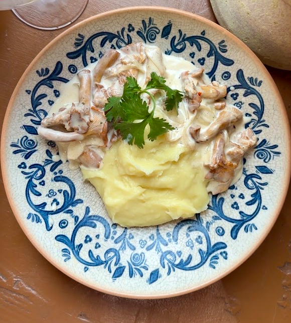 Кулебяка из омуля