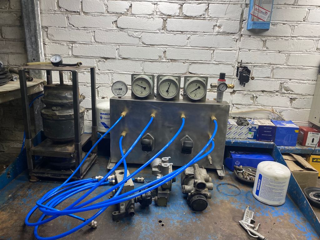 Ремонт двигателя грузовых автомобилей