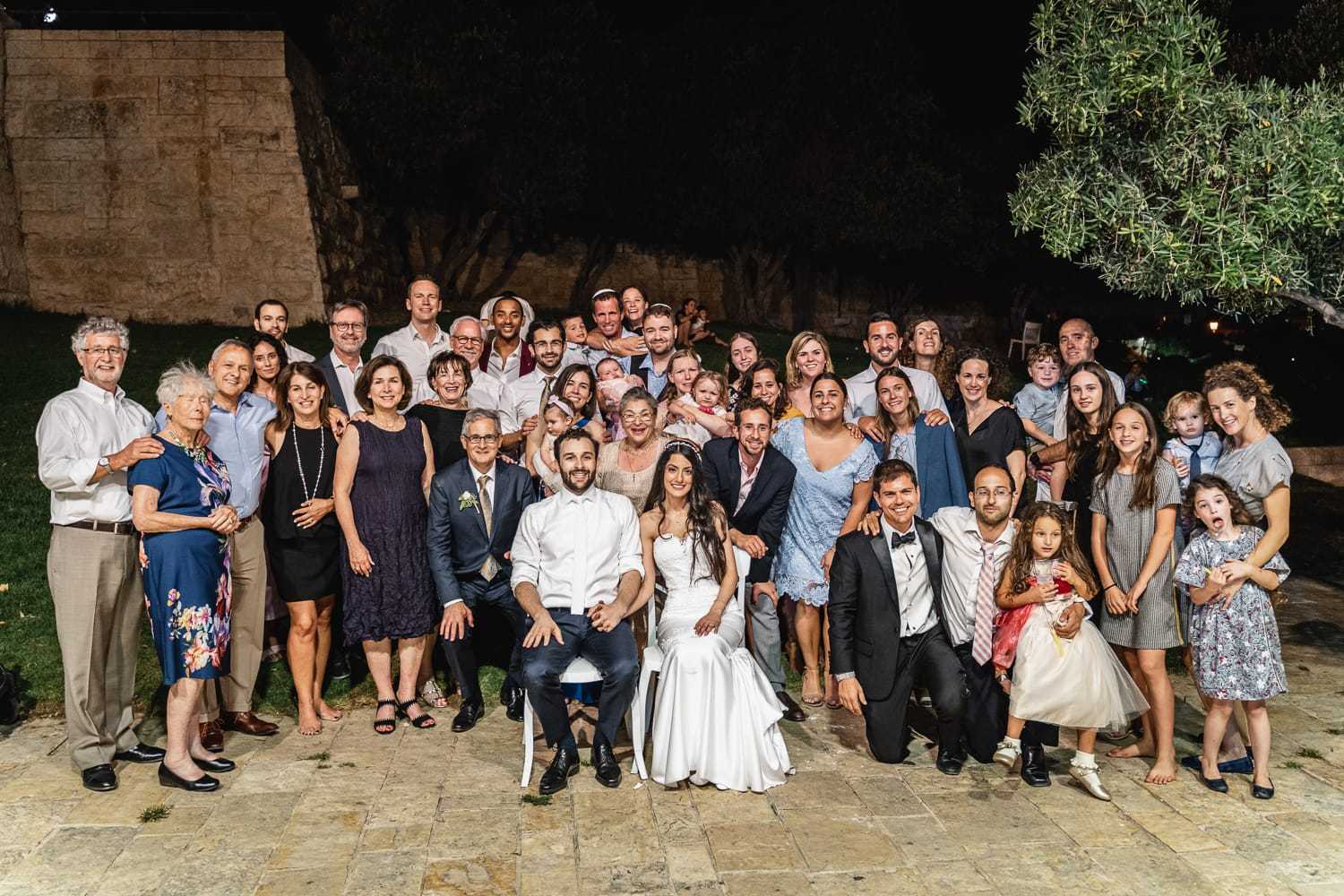 провалился пол на свадьбе в израиле
