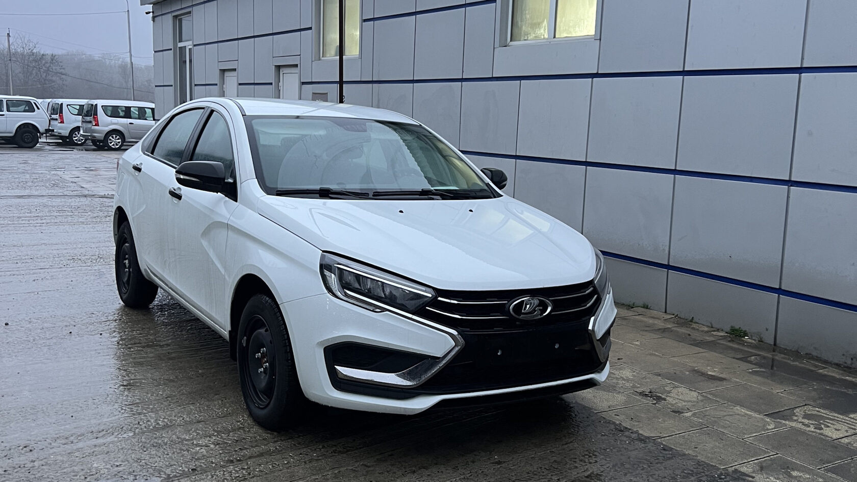 Веста 1.8 вариатор