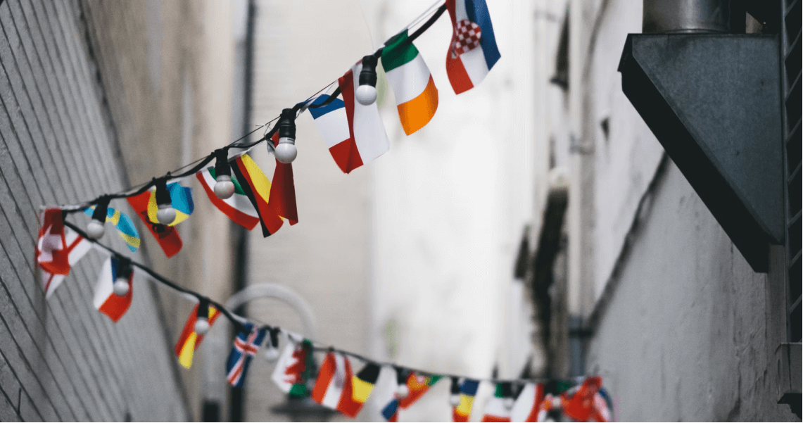 связь касание руки