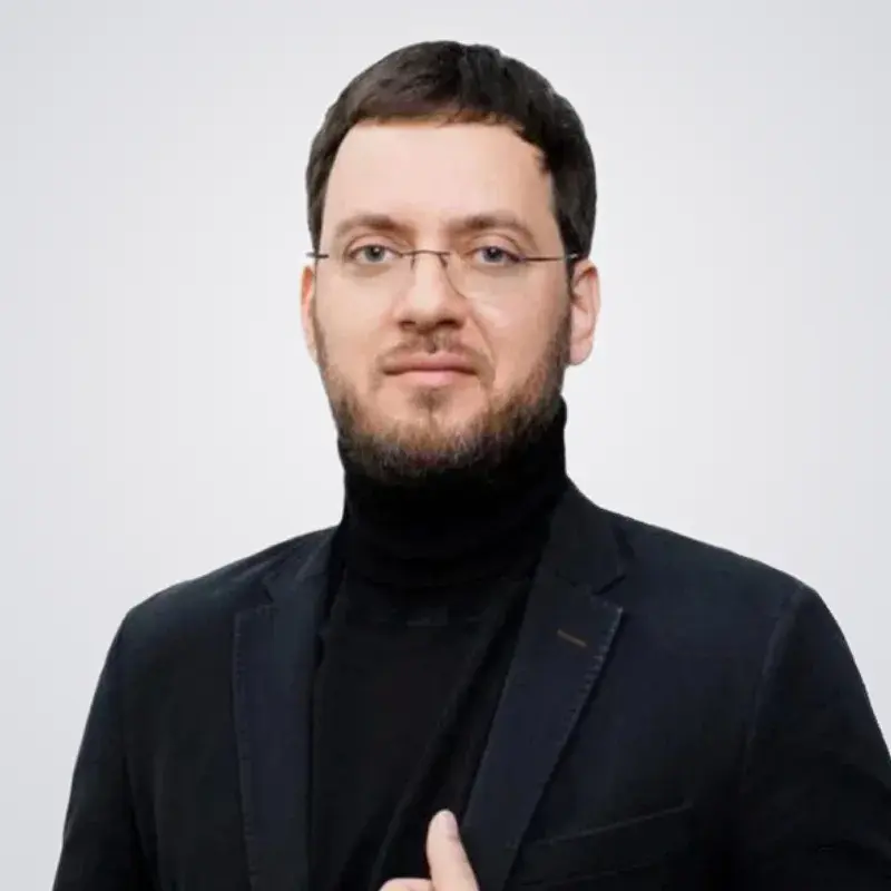 Илья Павлов, лектор NNG, Хирургия и имплантология