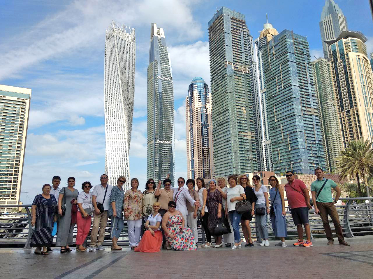 Бизнес в дубае. Дубай 2018. Казахи в Дубае. Дубай фото с людьми. Выпускники Дубая.