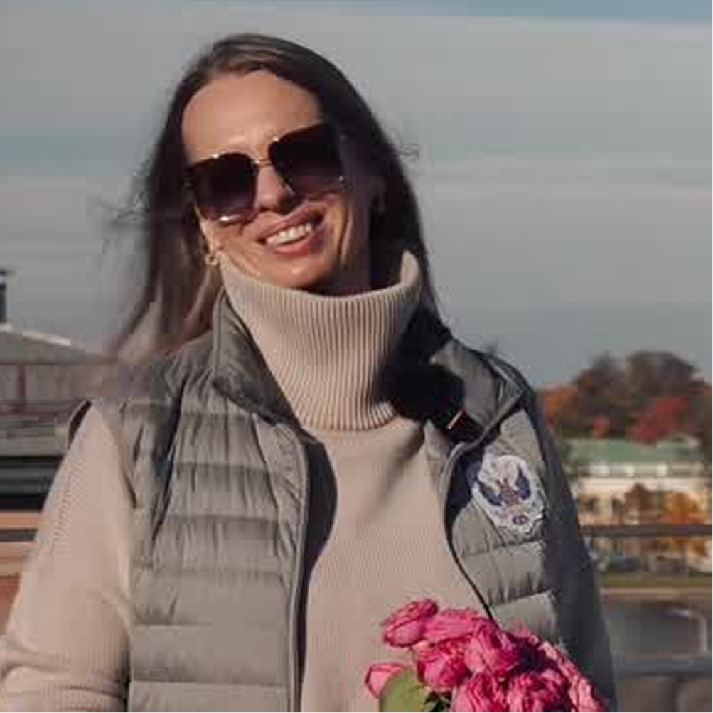 Анна Попова