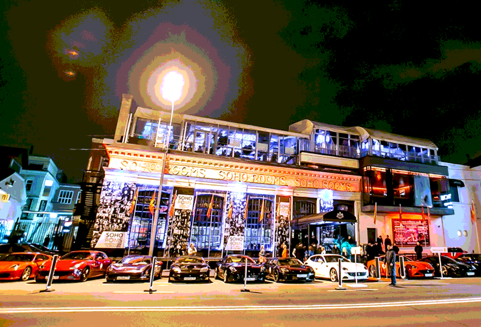 Снять караоке в Москве