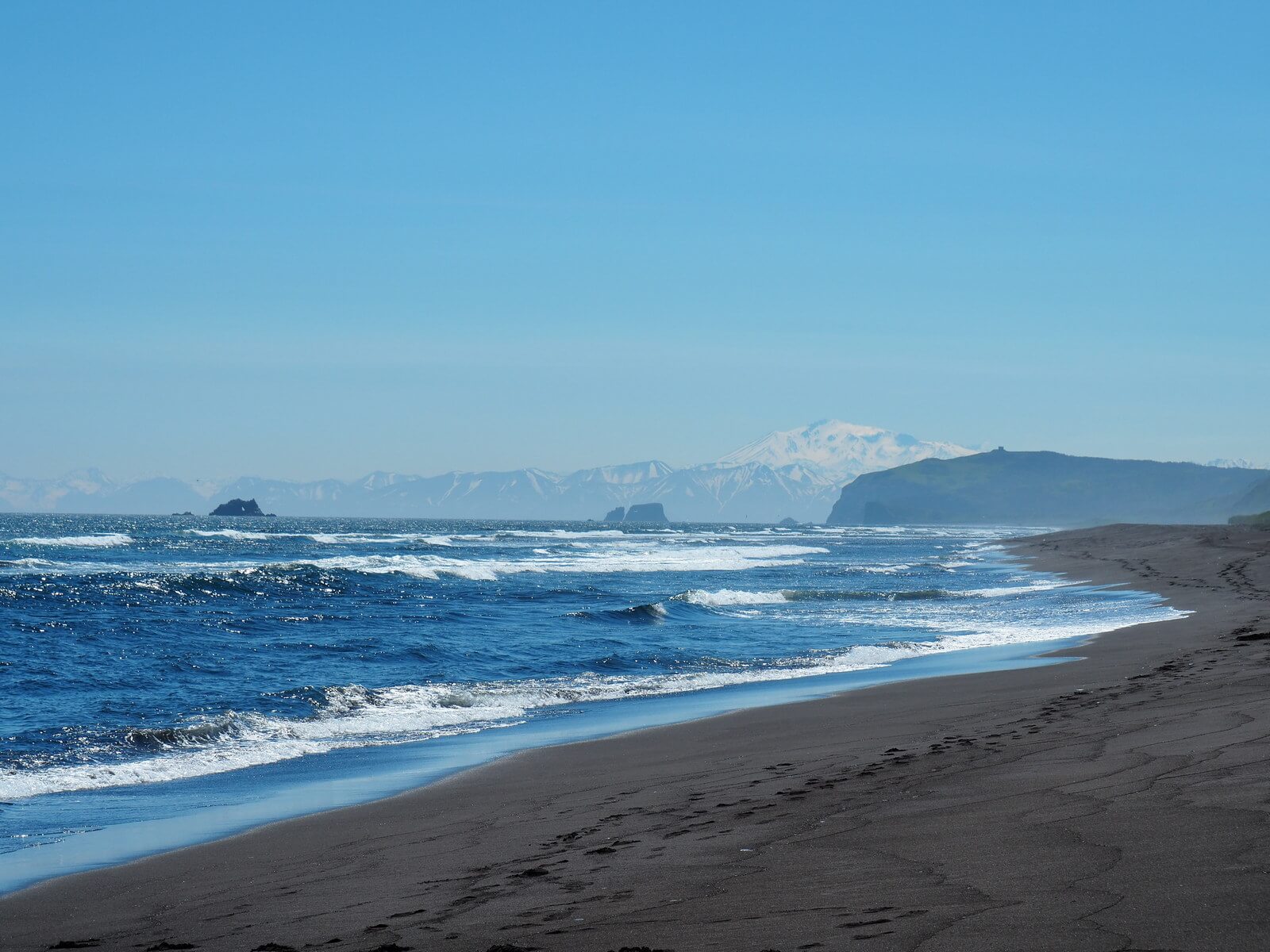 Тихий океан рф. Камчатка тихий океан пляж. Камчатка океан. Халактырский пляж. Тихоокеанское побережье России.