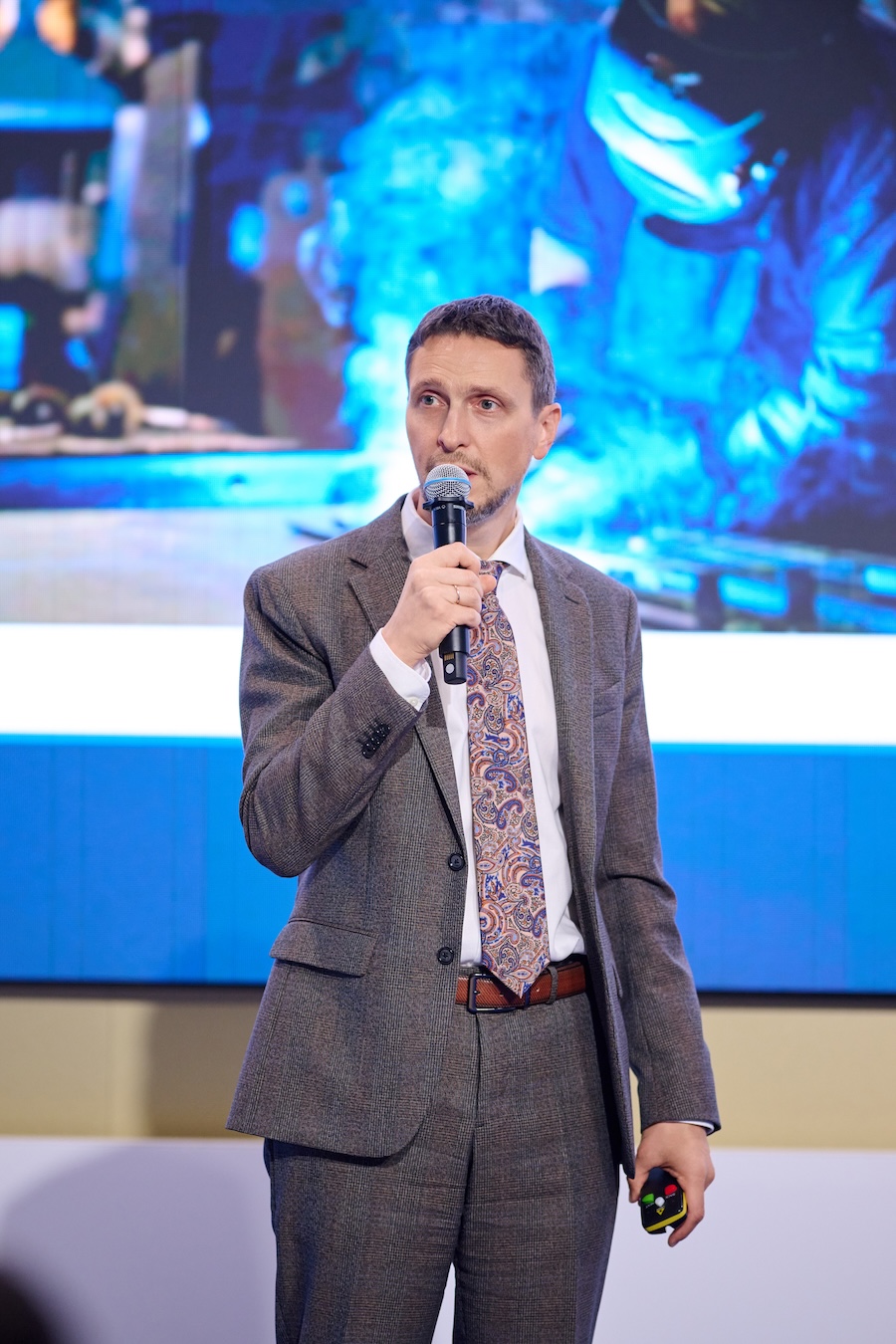 Пленарные сессии