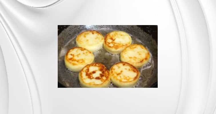 Приготовление идеальных сырников из творога с мукой: шаг 6