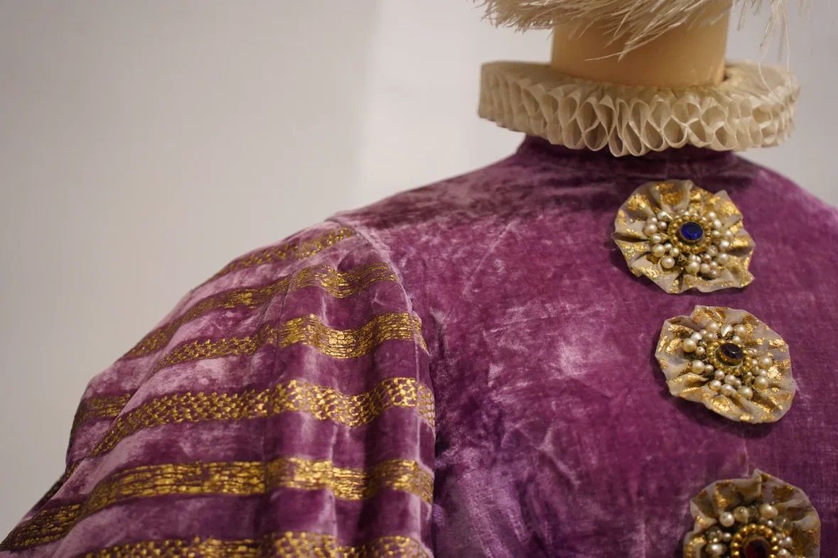 Ты. Тебе. Тебя. История любви Николая Эрдмана и Ангелины Степановой