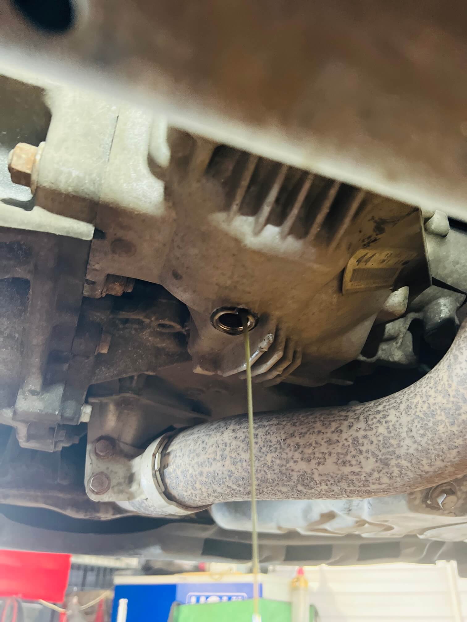 Слив масла из заднего редуктора