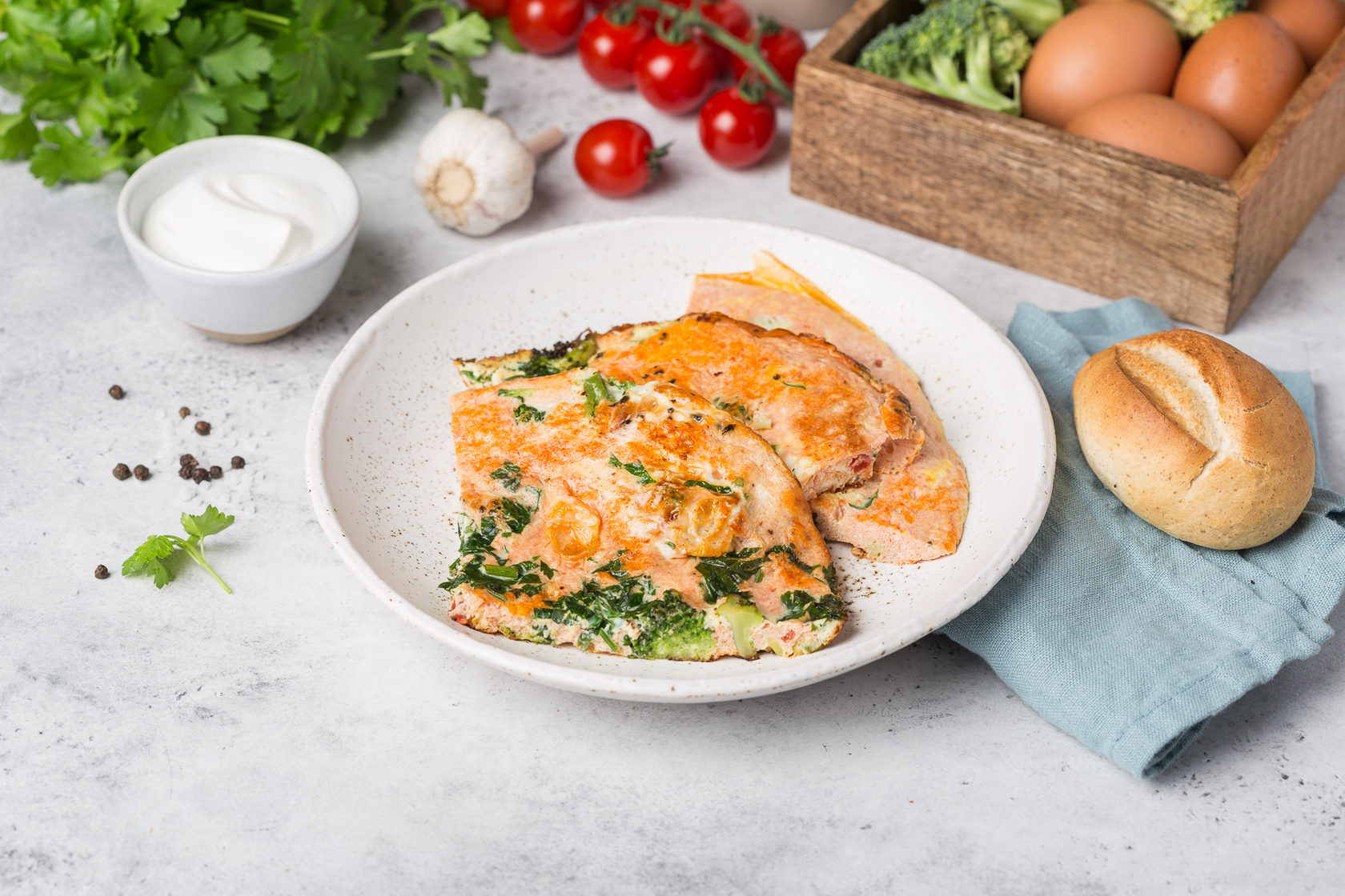 Фриттата с овощами и булочкой – рецепт приготовления с фото | Elementaree