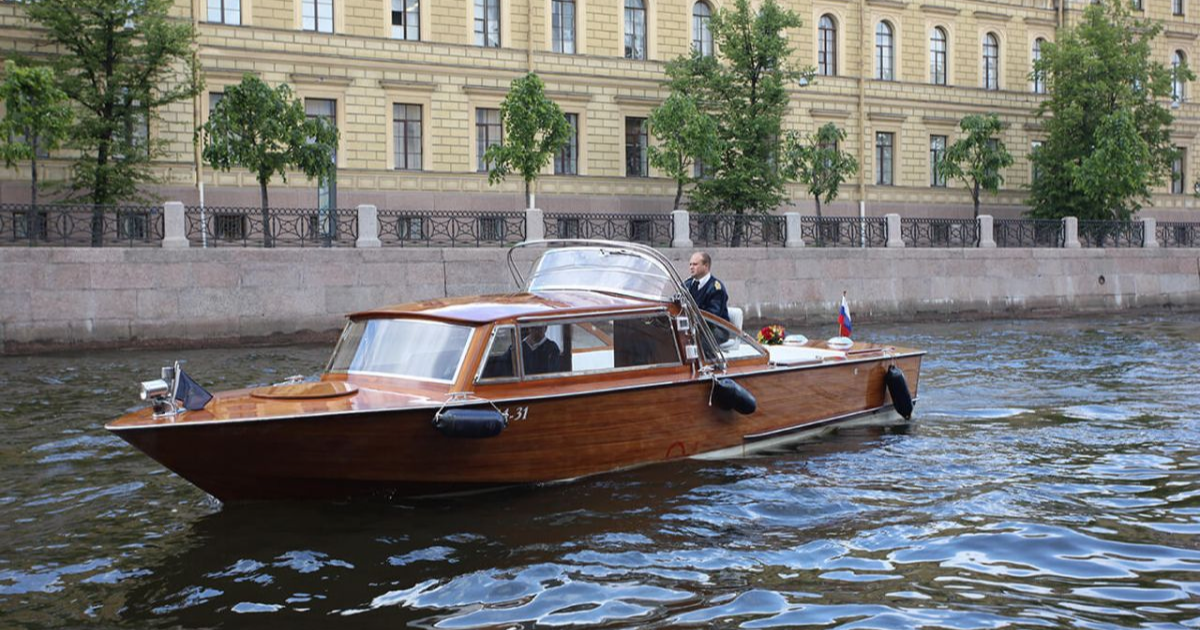 Снять катер в санкт петербурге