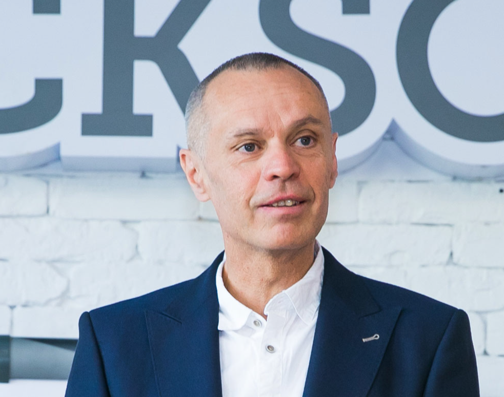 Питер Стефани. Erickson Kazan