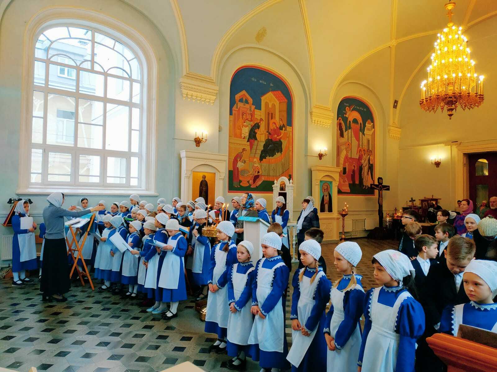 Свято-Владимирская школа Воскресенского Новодевичьего монастыря СПБ