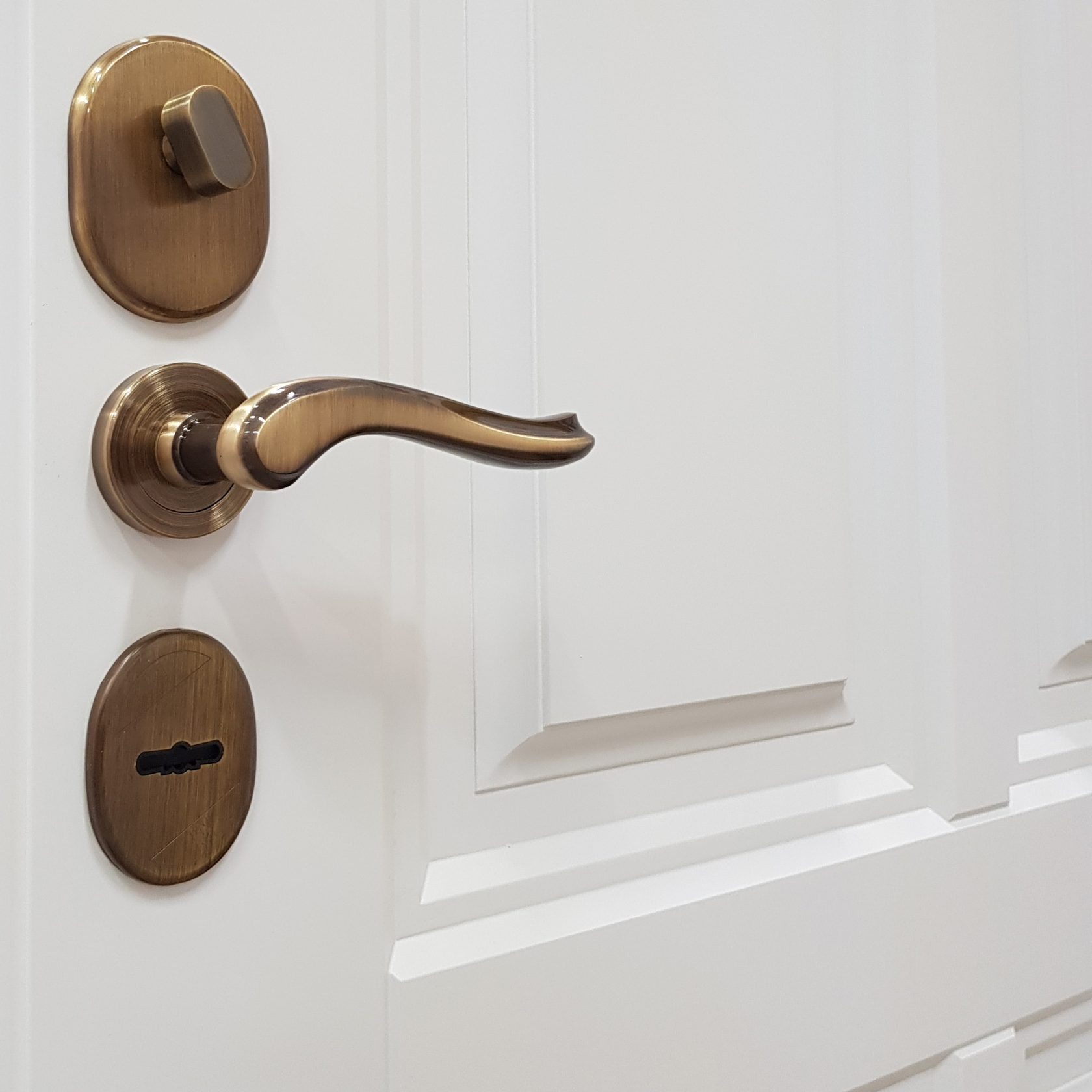 Эмаль или Крашеные панели