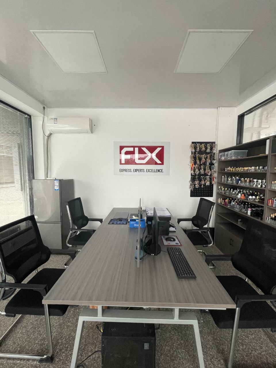 Аксессуары для распива и розлива парфюма оптом от 3,20 р за шт.