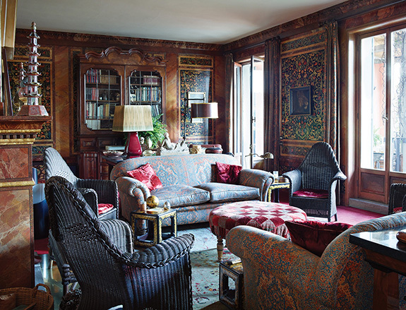 Главный салон в доме Mondadori Zanussi