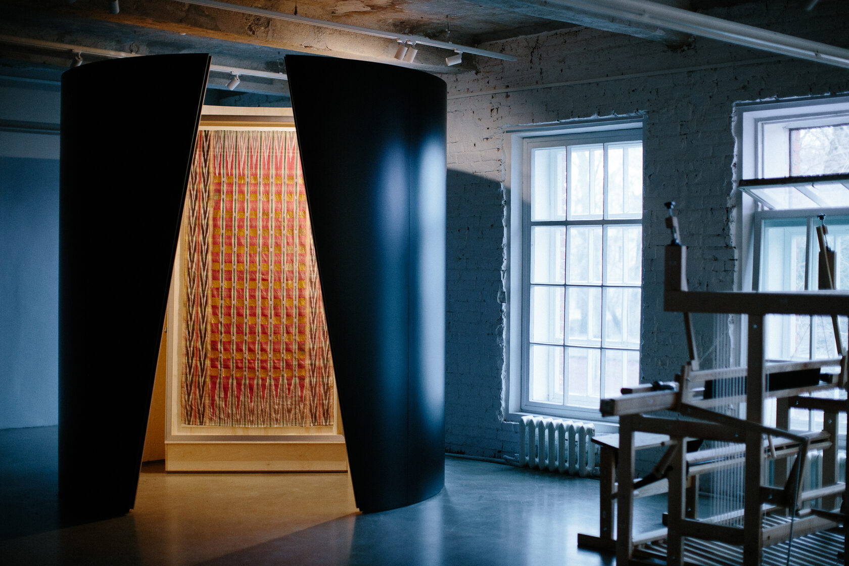 Музей-лаборатория Шёлковая фабрика «Сезонная экскурсия «Шёлк из ёлки»