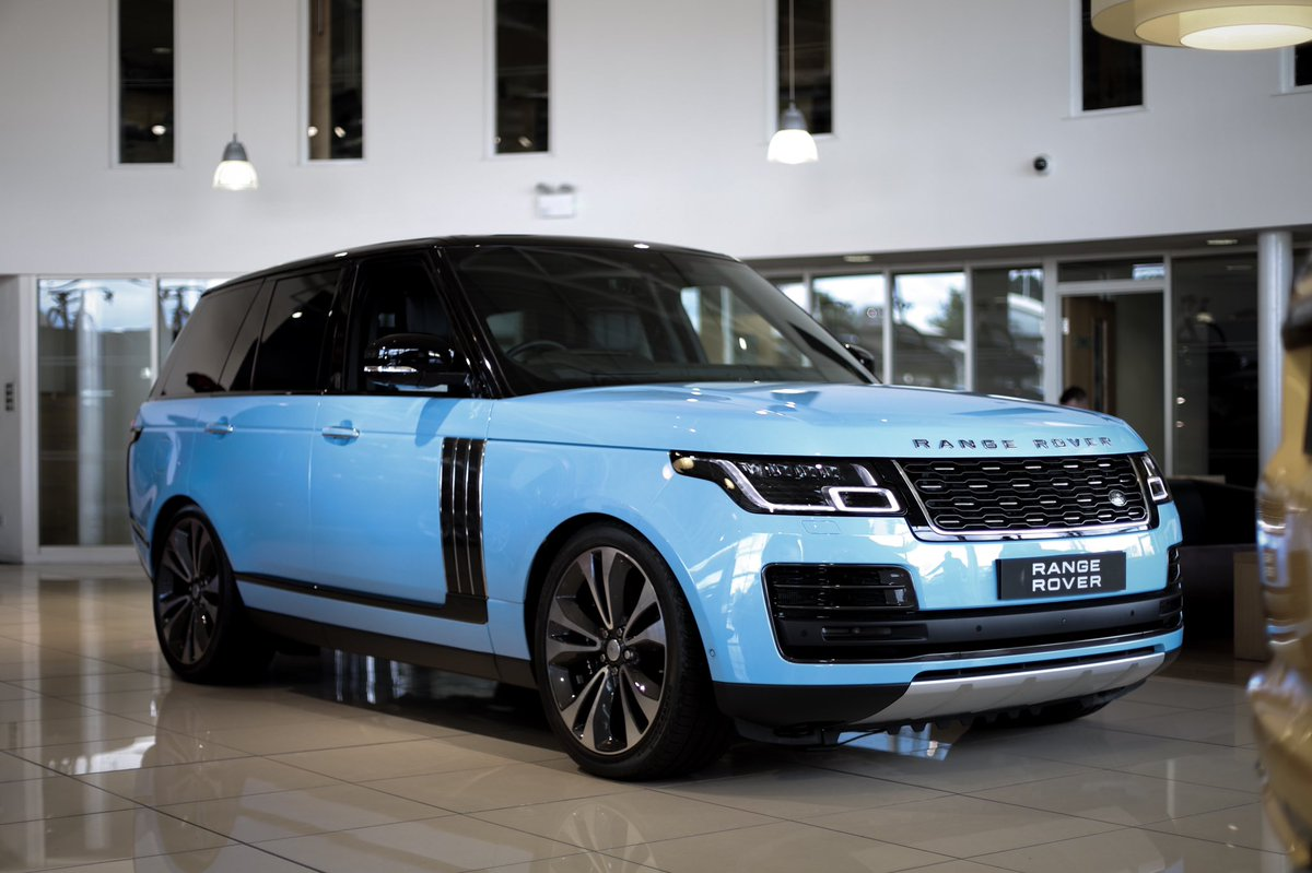 Range Rover SV Autobiography 2021