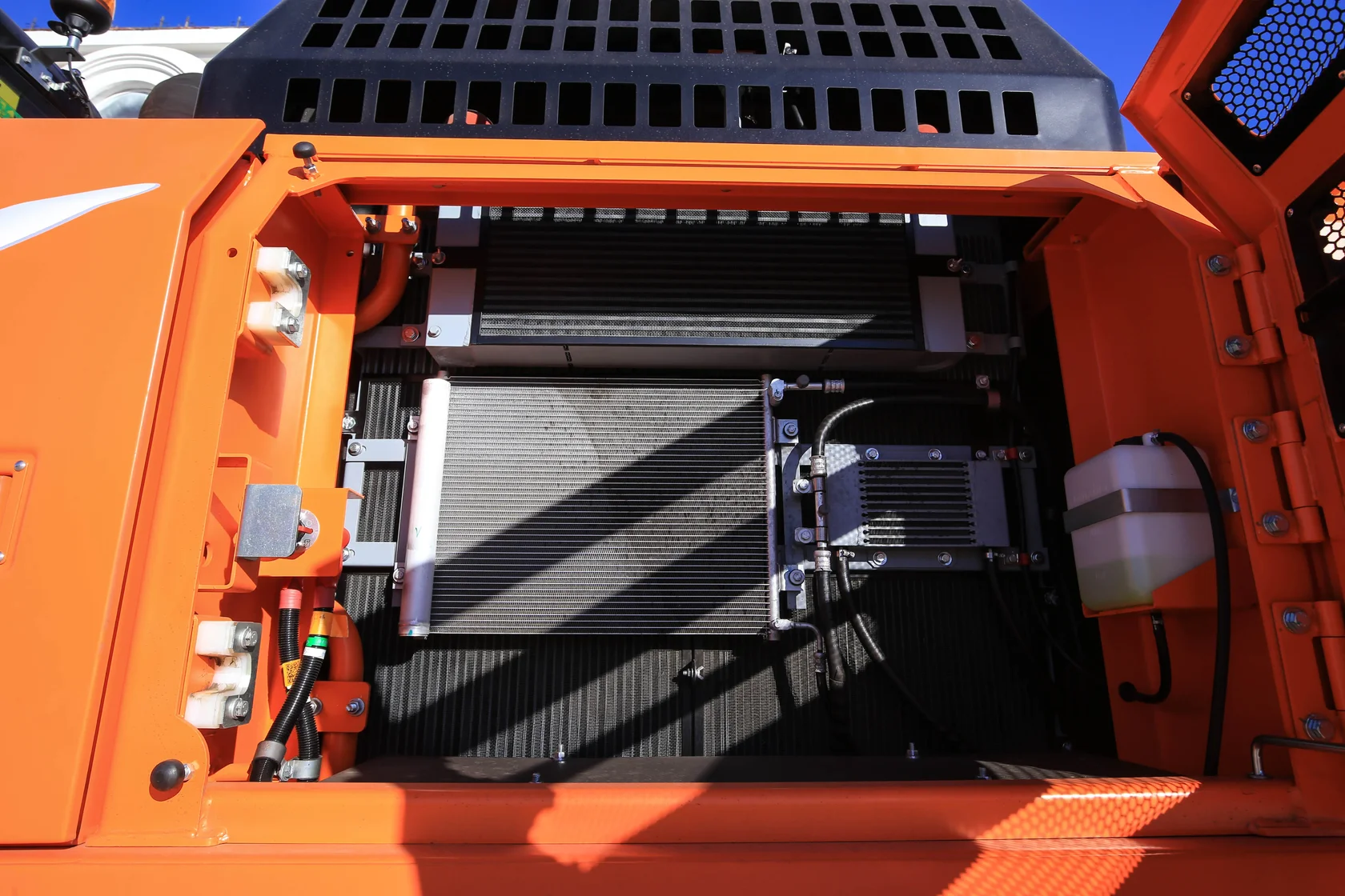 Гусеничный экскаватор LONKING CDM 6336