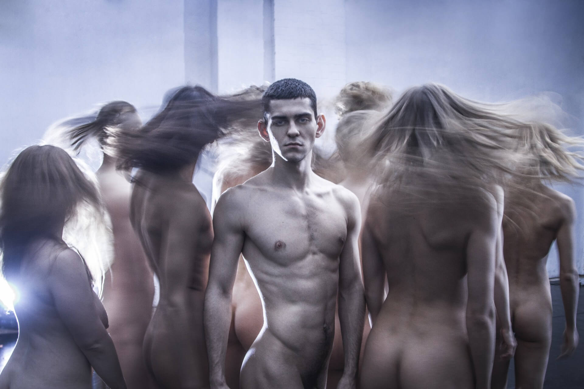 реклама сумок голыми мужиками фото 97