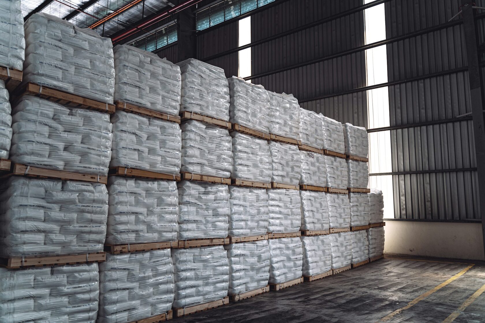 Композитные панели Alucobond на складе производства