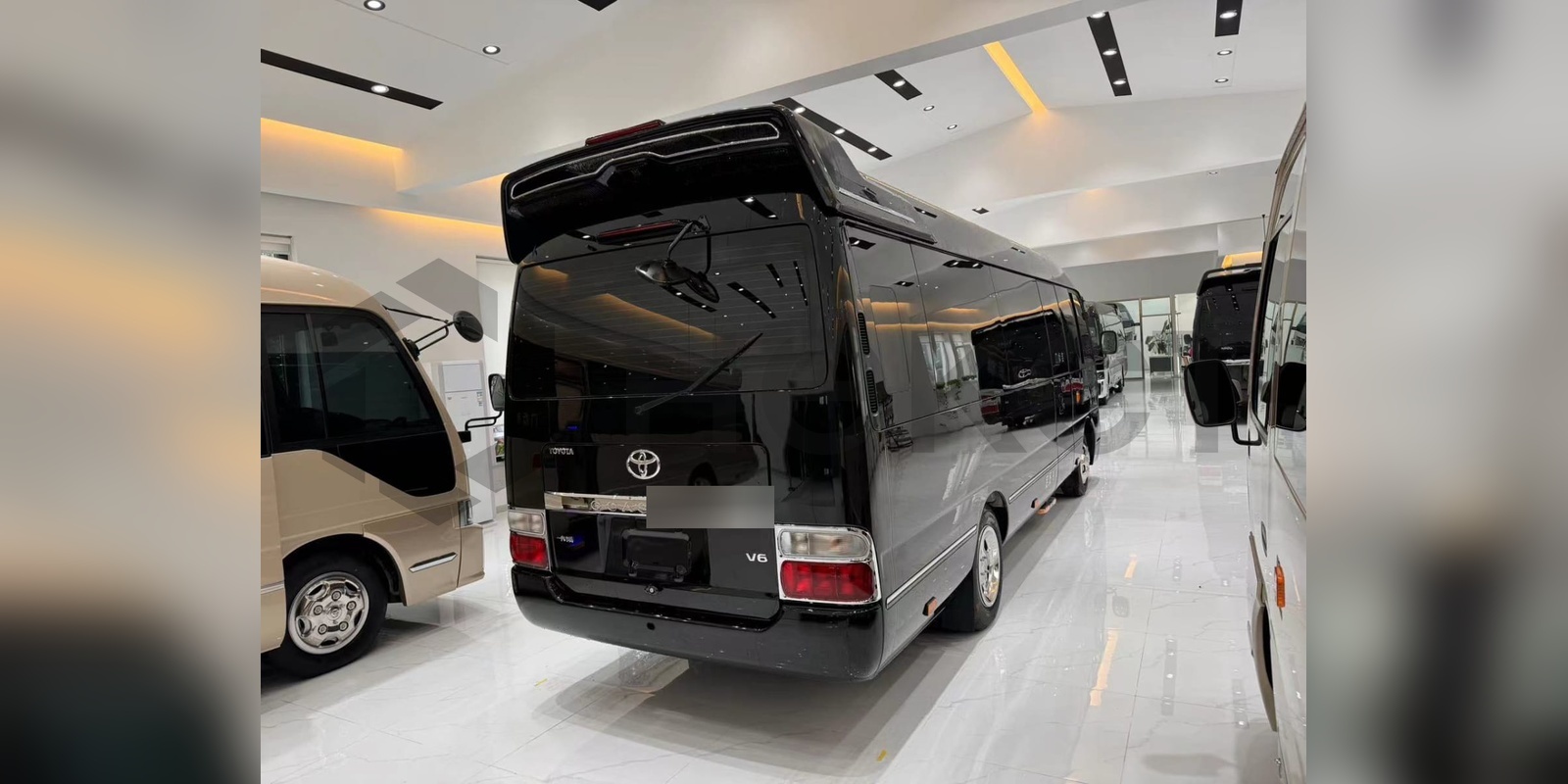 Фото TOYOTA Coaster № 3