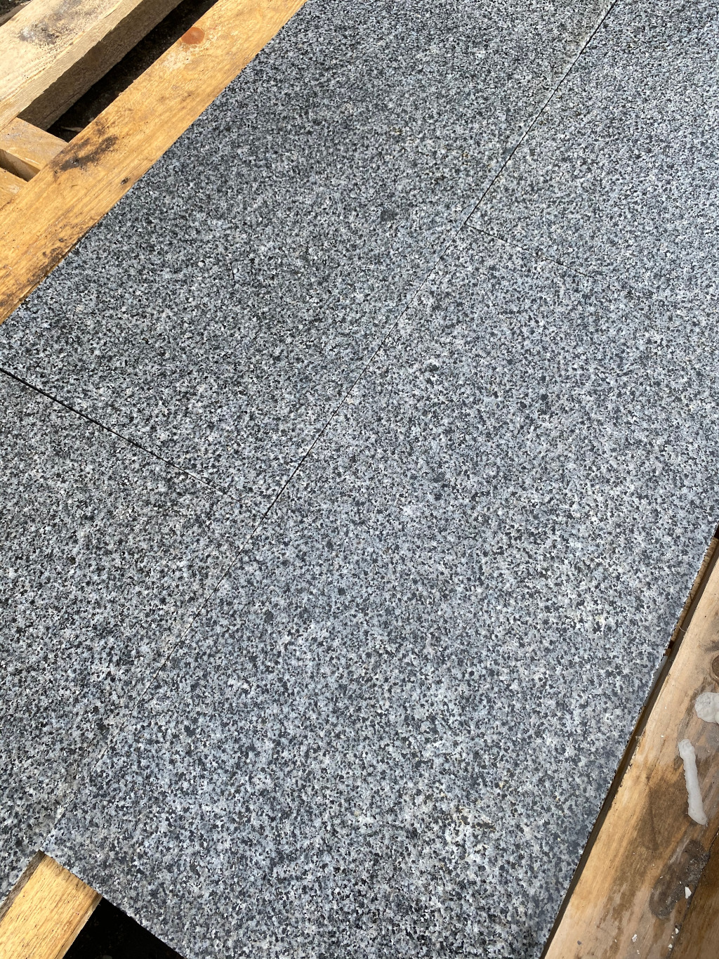 Гранитная плитка Паданг Дарк G654 термо, купить в Москве от 8700 руб ...