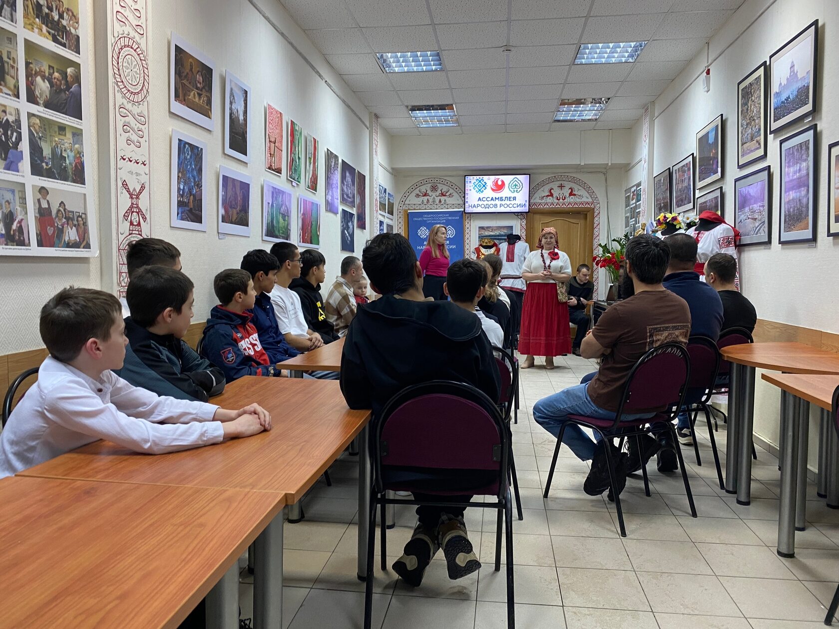 Экскурсия в "Доме дружбы"