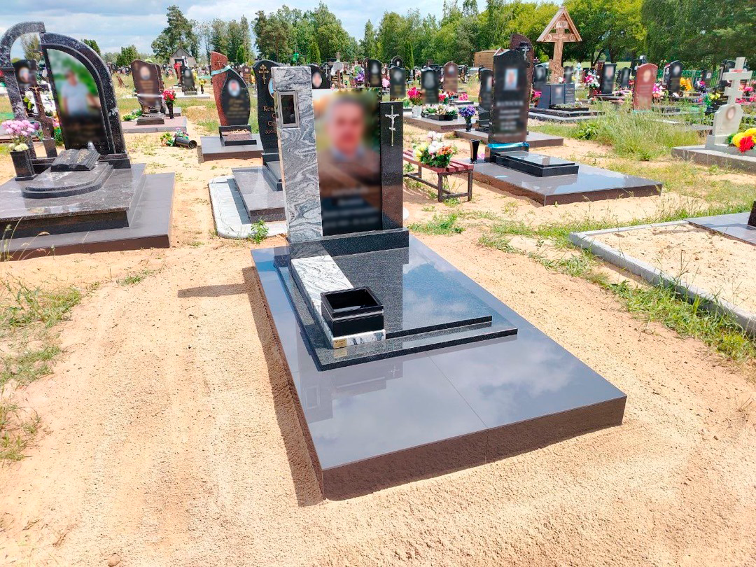Готовый проект памятника из натуральных гранитов