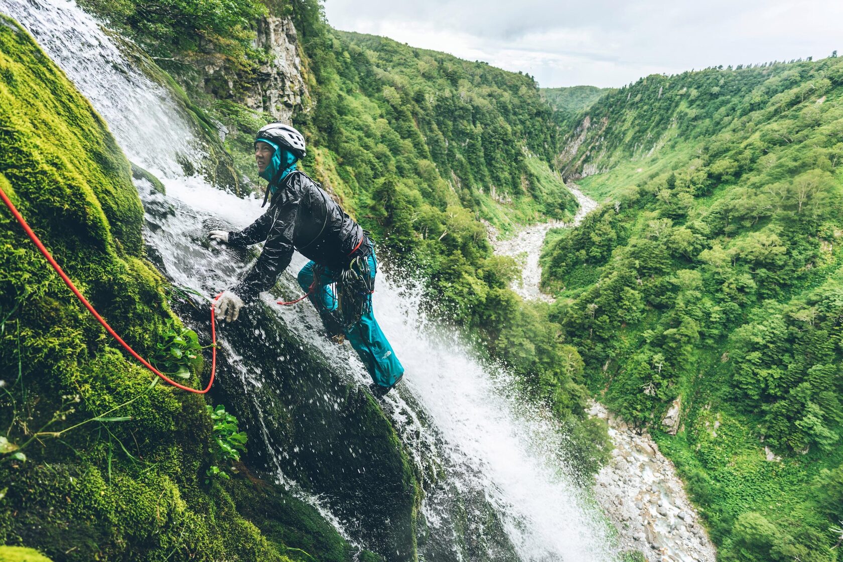 Wet ropes in Sawanobori climbing