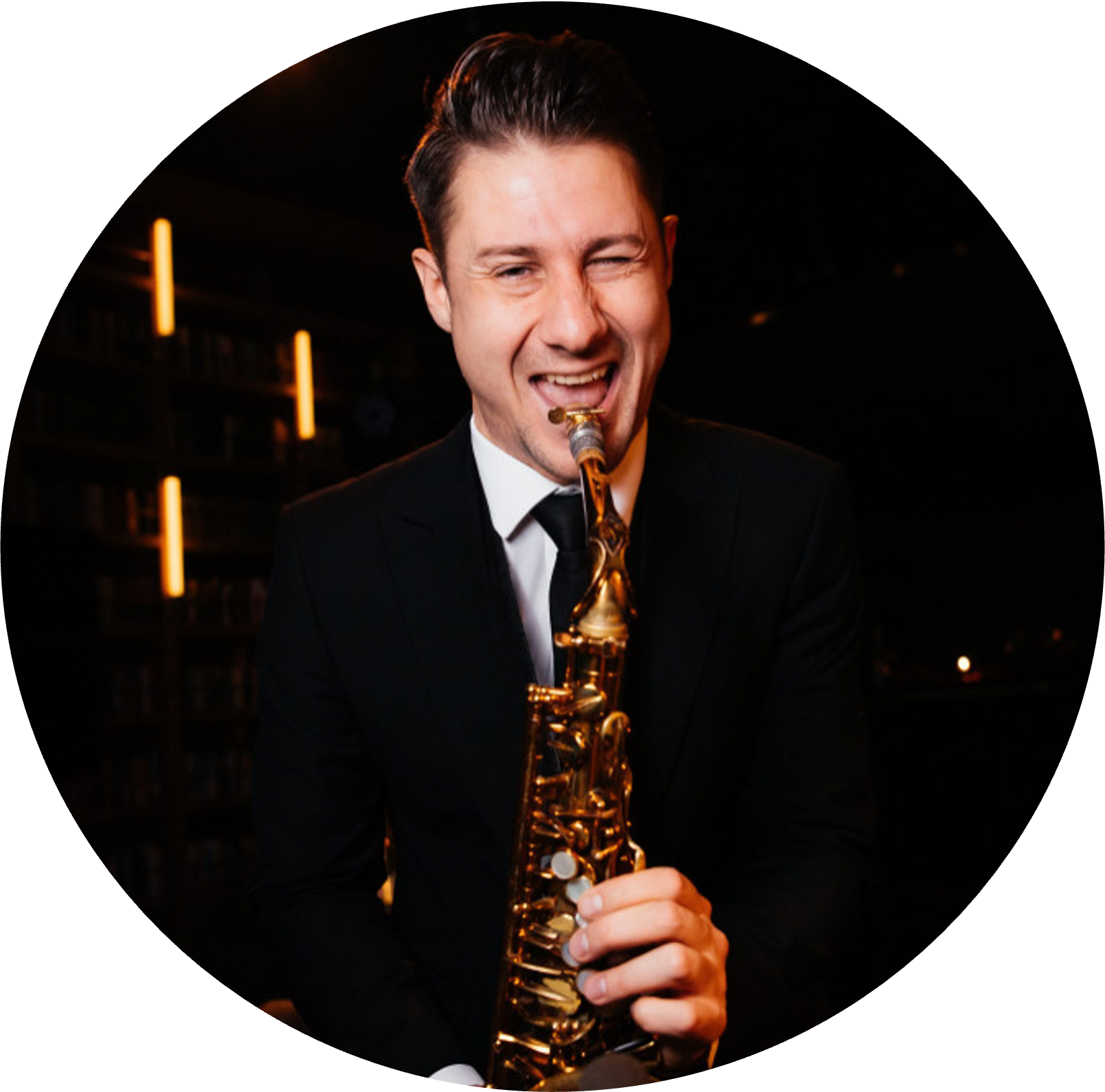 Ведущий Никита Ферра