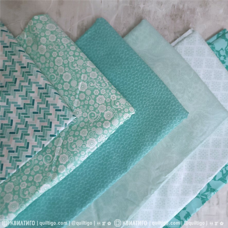 Хлопковые ткани для пэчворка и шитья в бирюзовой палитре с добавлением синих расцветок