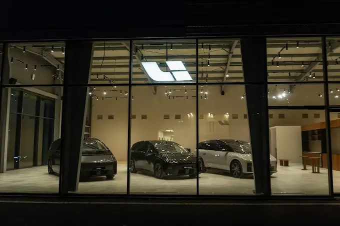 Li Auto открыл официальные продажи и сервис в Армении