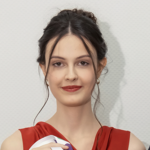 Николаева Ульяна, стобалльница ЕГЭбурга