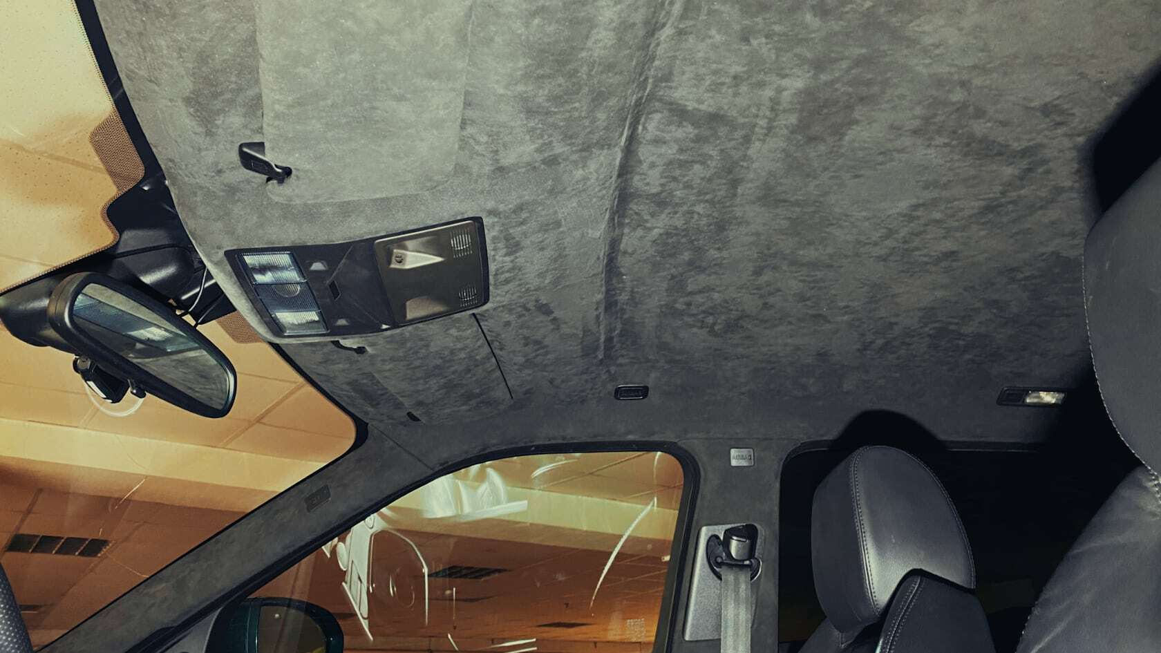 Перетяжка потолка автомобиля в Казани