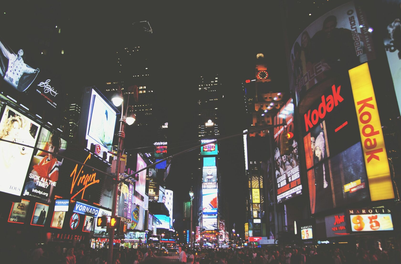 Times Square Нью-Йорк — ночные огни