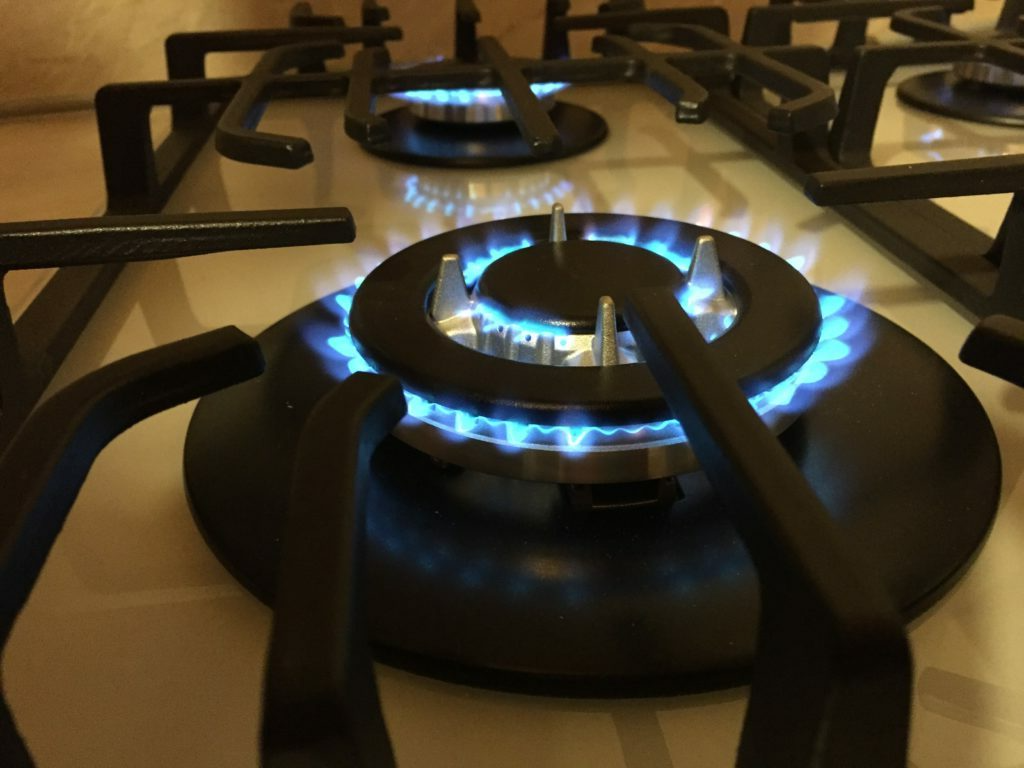 Установка газовых плит в Санкт-Петербурге и Ленинградской области.