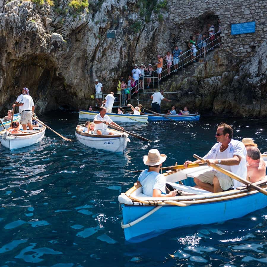 Капри, достопримечательнось Голубой грот, ожидание, очередь