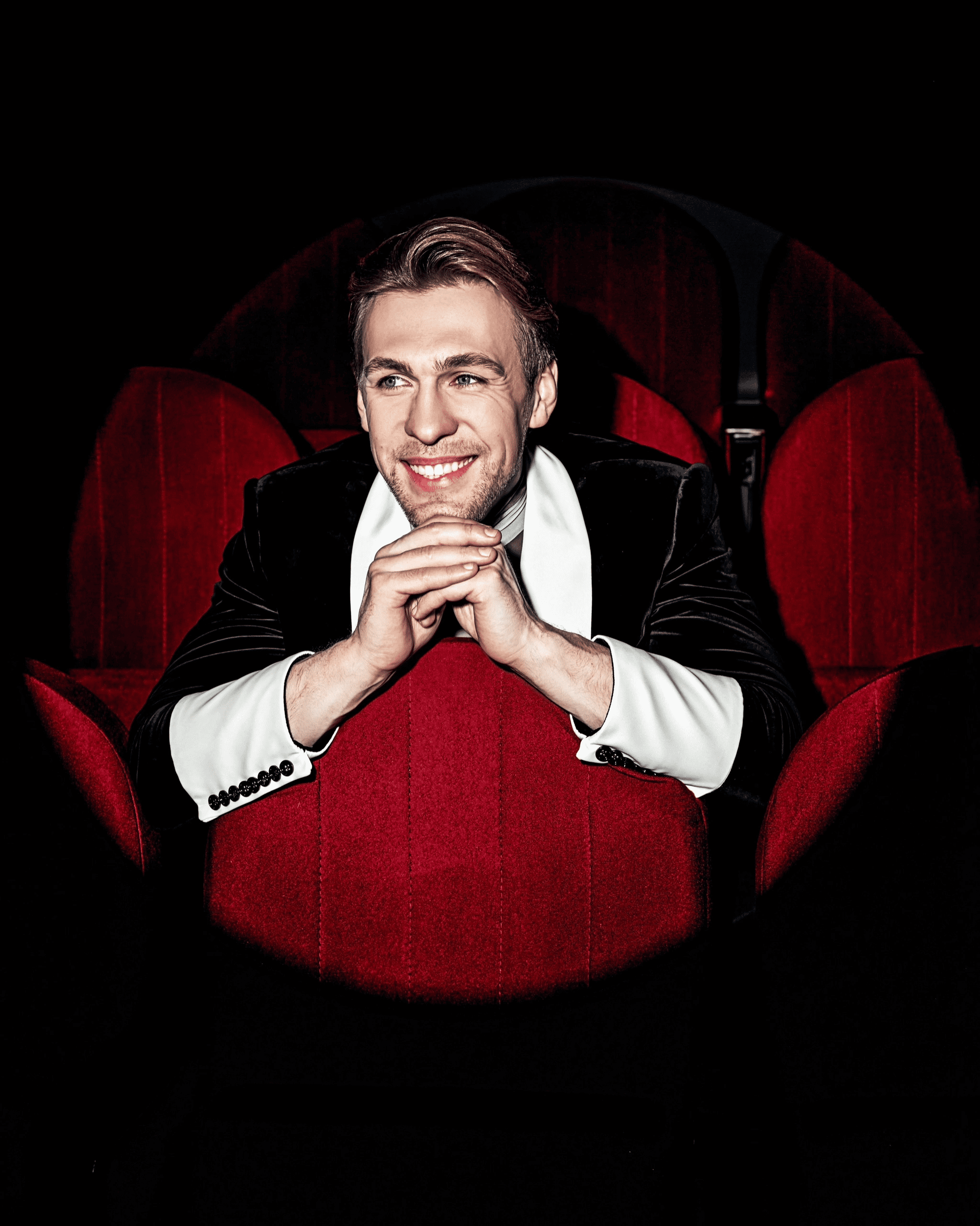 Ведущий публичных мероприятий Никита Анисимов