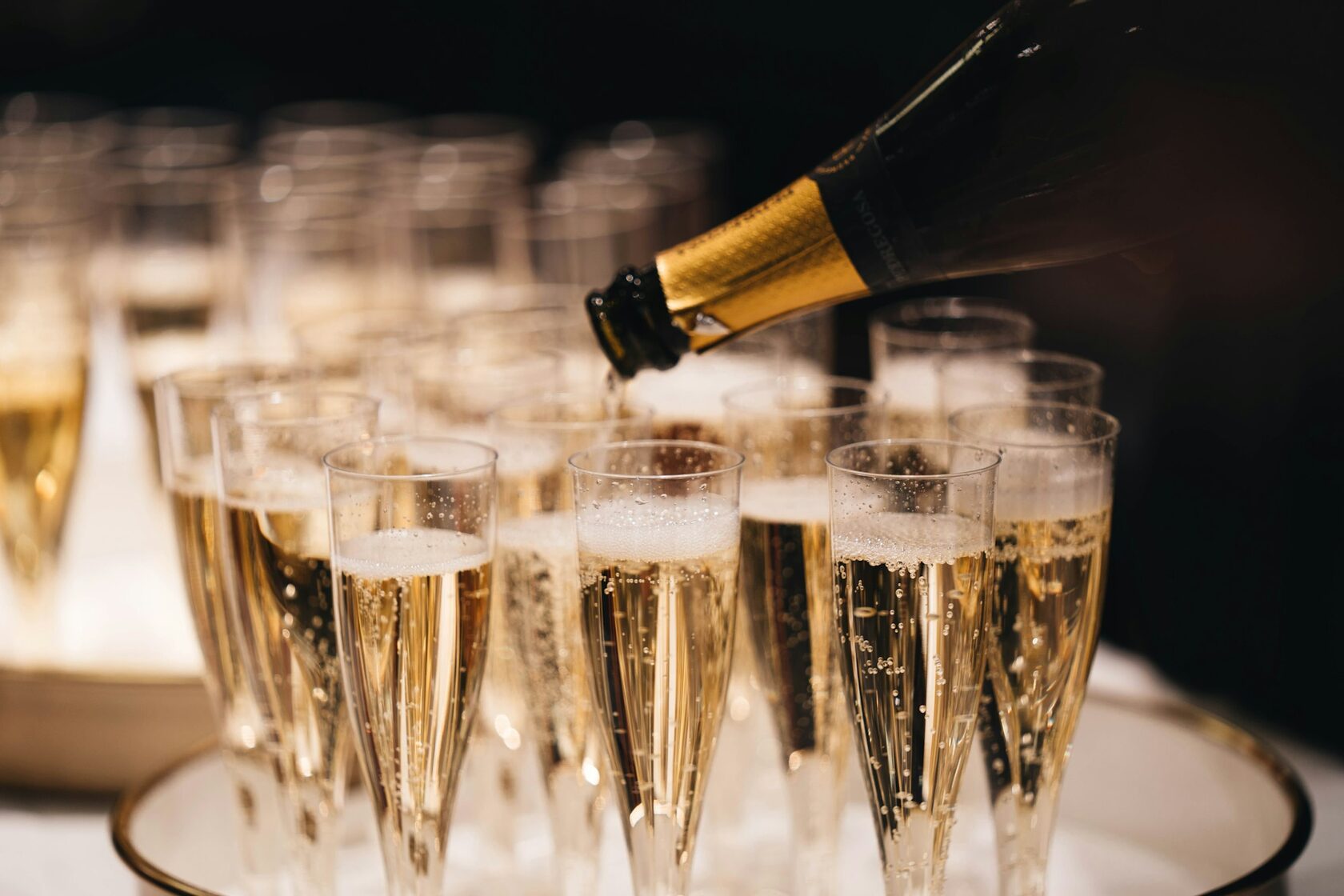 Champagne-станция с премиальными игристыми винами