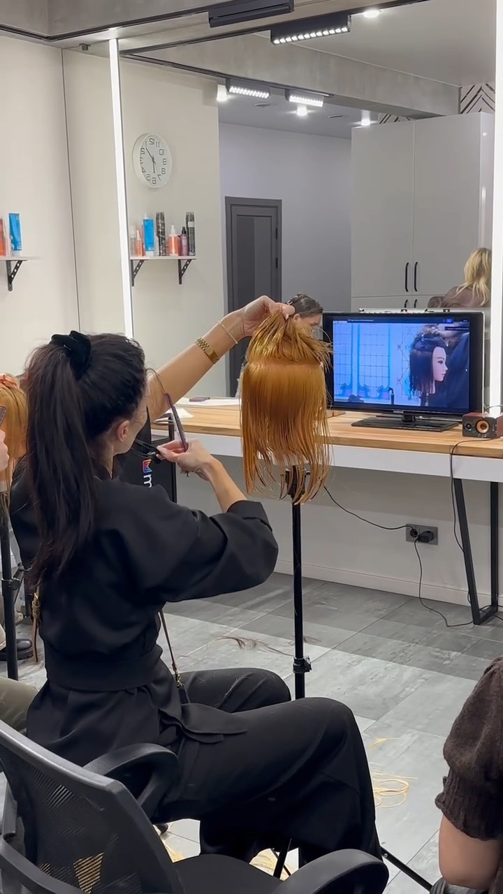 Французское обучение мастеров HairCity