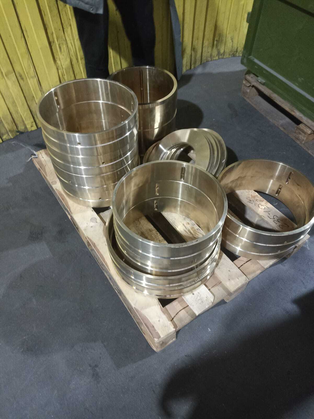 Втулки и шайбы из латуни ЛЦ38Мц2С2 ГОСТ 17711-93, производство А-Стил Групп Екатеринбург