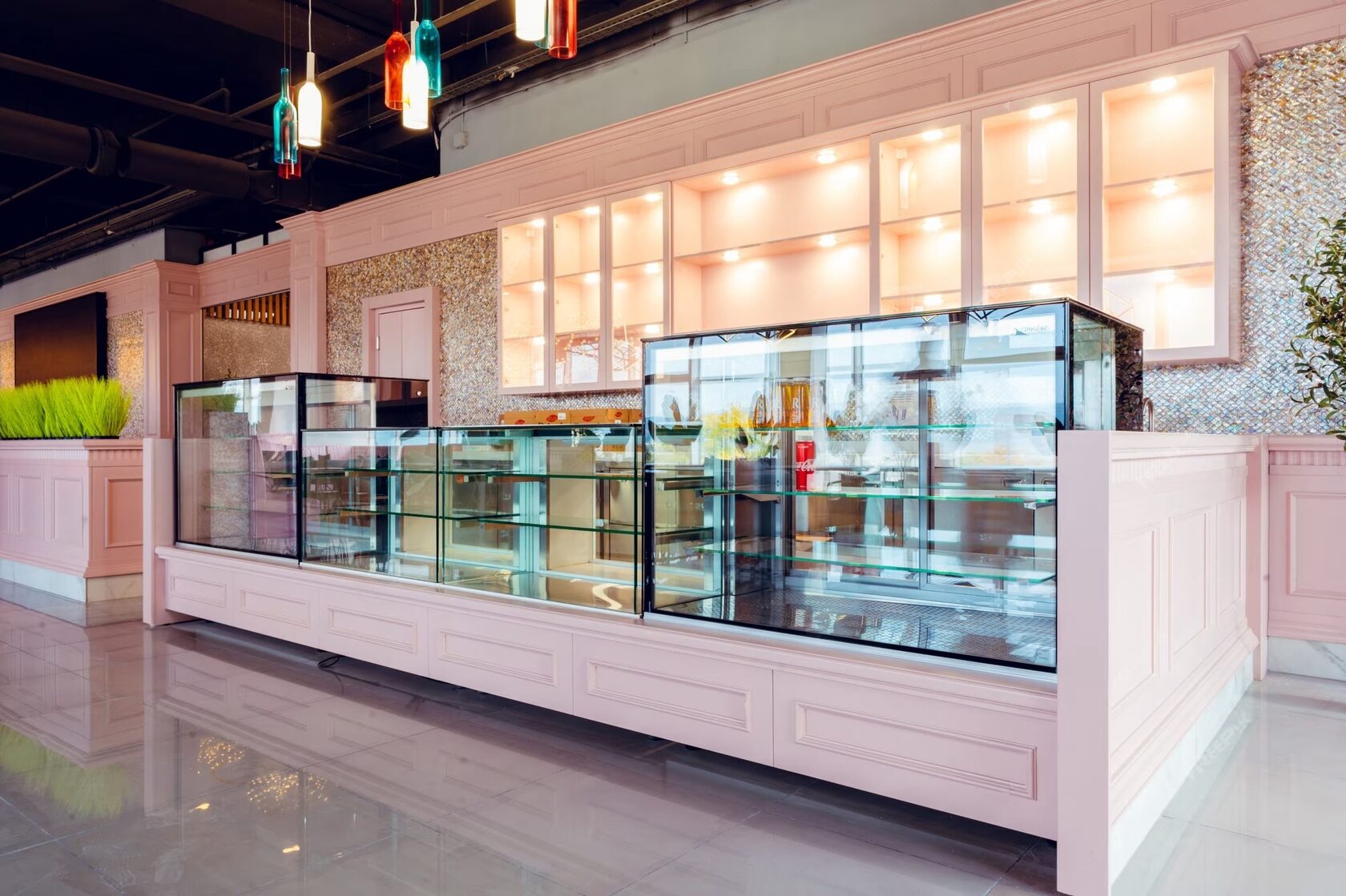 Торговые витрины в Калининграде