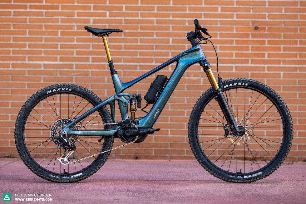 GIANT Trance X Advanced E+ 400 Wh 19.5 кг 1.3 млн. руб. На Б/У рынке в районе 850 т.р.
