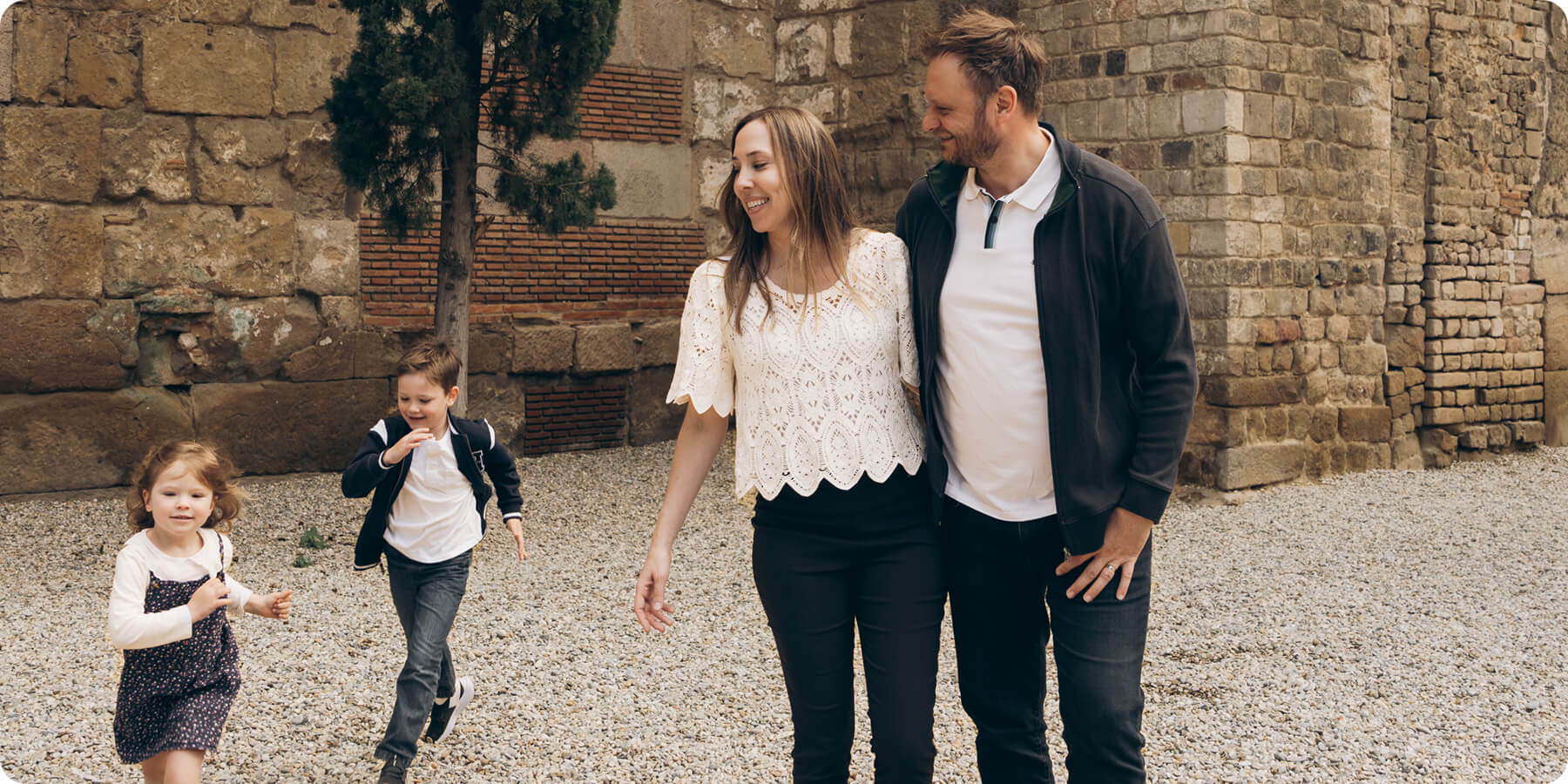 Family photoshoot in Barcelona