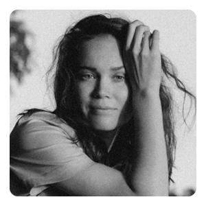 КСЕНИЯ УНГУРЯН