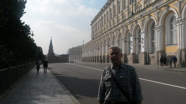 возле Арсенала